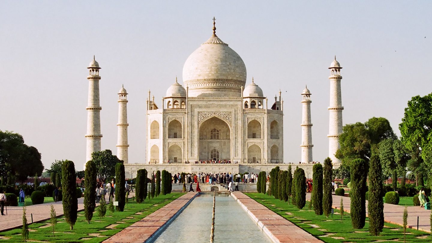 The Official New 7 Wonders of the World The Taj Mahal Rayburn Tours