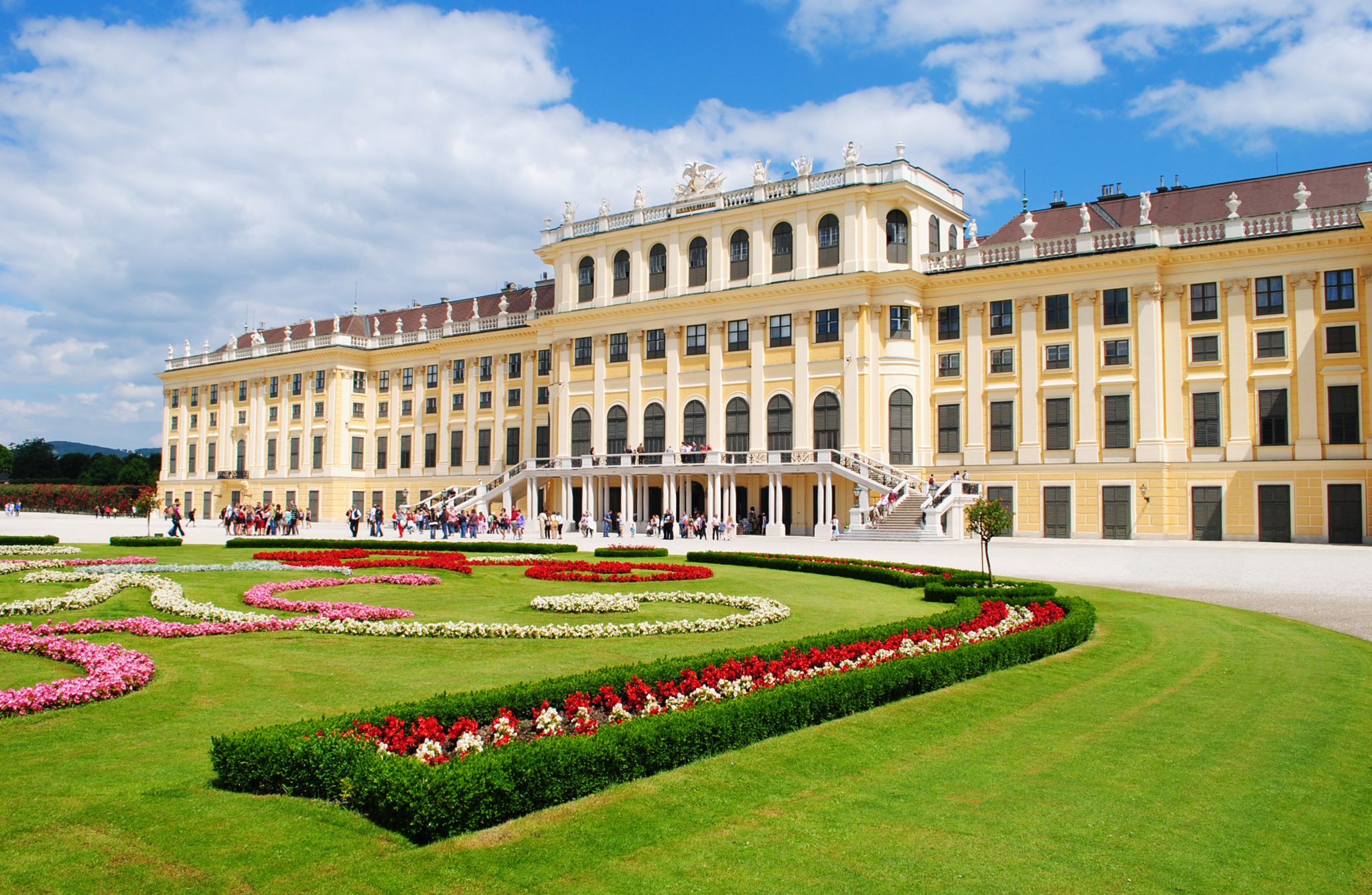 http://www.dreamstime.com/royalty-free-stock-images-schonbrunn-palace-vienna-image18307439