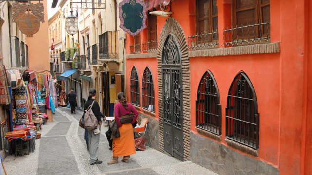 Walking Tour of Granada