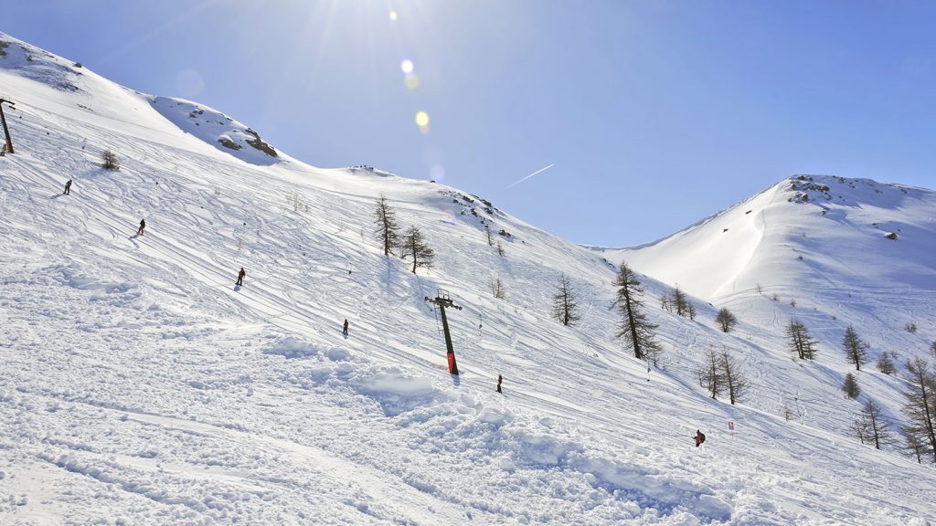 Skiing in Bardonnechia