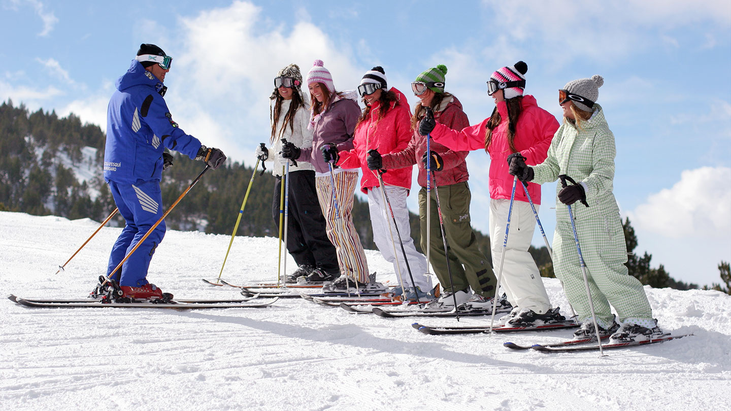 Ski instructor taking a lesson in Grandvalira