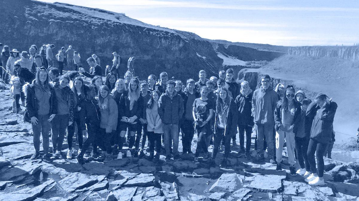 Student group picture from a St Ivo Academy tour to Iceland in 2019