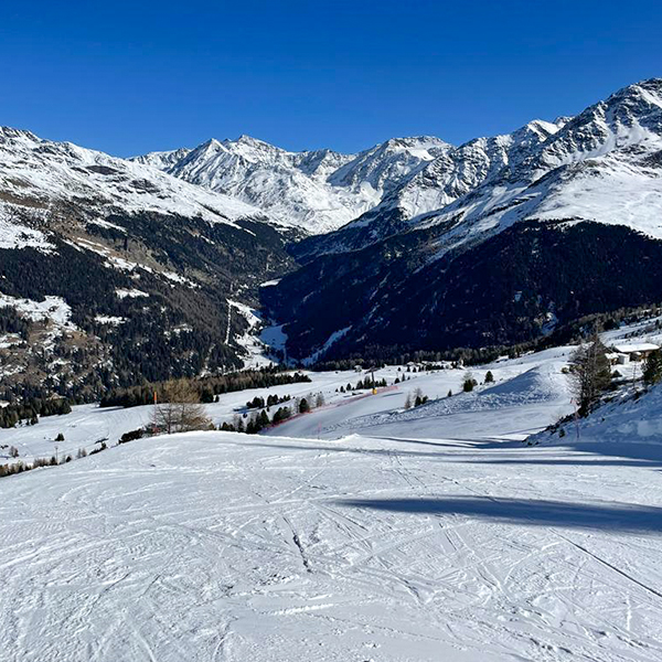 View of wide slopes on Santa Caterina on a Rayburn Tours ski trip