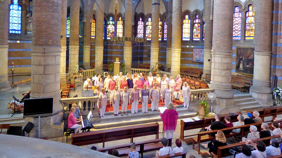 Caritas Harmony perform at Esglesia de l’Hospital de la Santa Creu I Sant Pau.