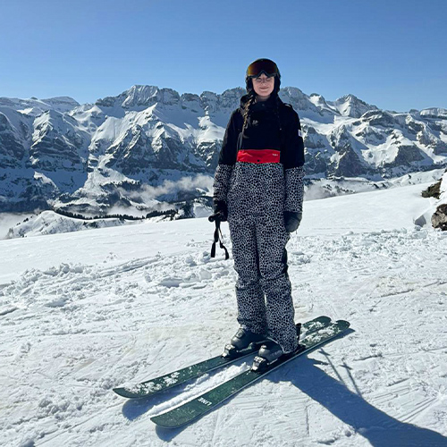Rayburn Rours staff member repping a ski tour in Morzine, France