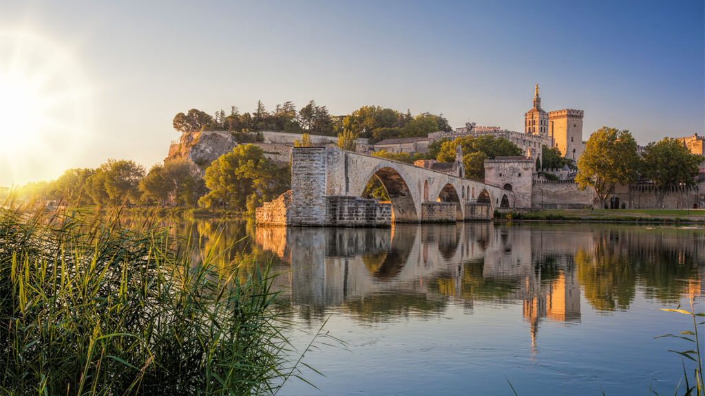 Avignon old bridge
